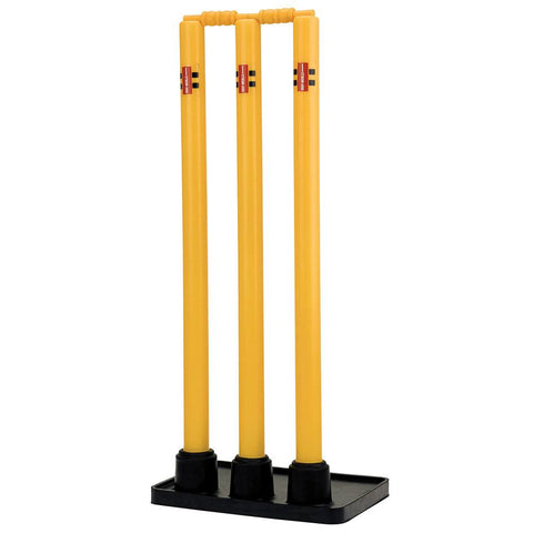 GRAY-NICOLLS GN PLASTIC STUMPS WITH RUBBER BASE (3 STUMPS)